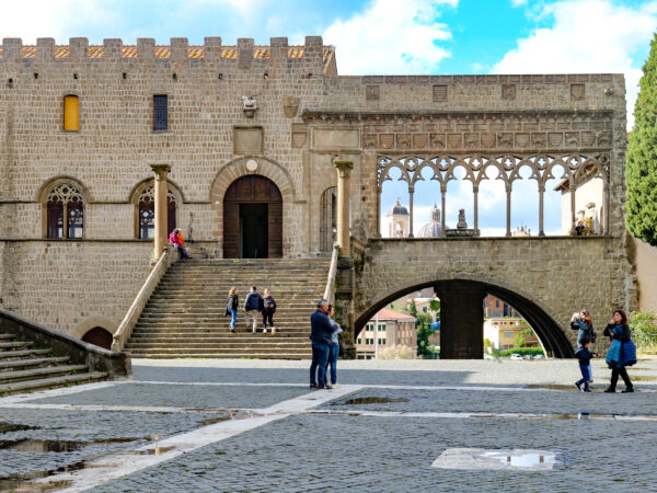 Aumentano i turisti a Viterbo, Chiara Frontini e la maggioranza cantano vittoria