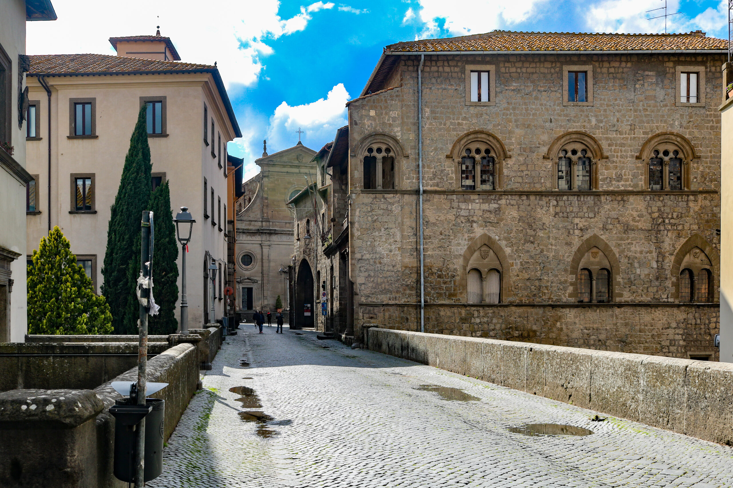 Viterbo, conclusi i lavori di riqualificazione di via Braccia di San Francesco