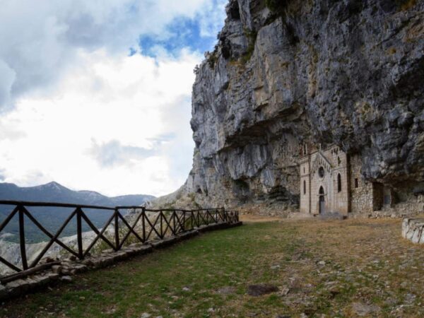 Al via il progetto “In Cammino nelle Aree Protette del Lazio – Edizione Giubileo 2025”