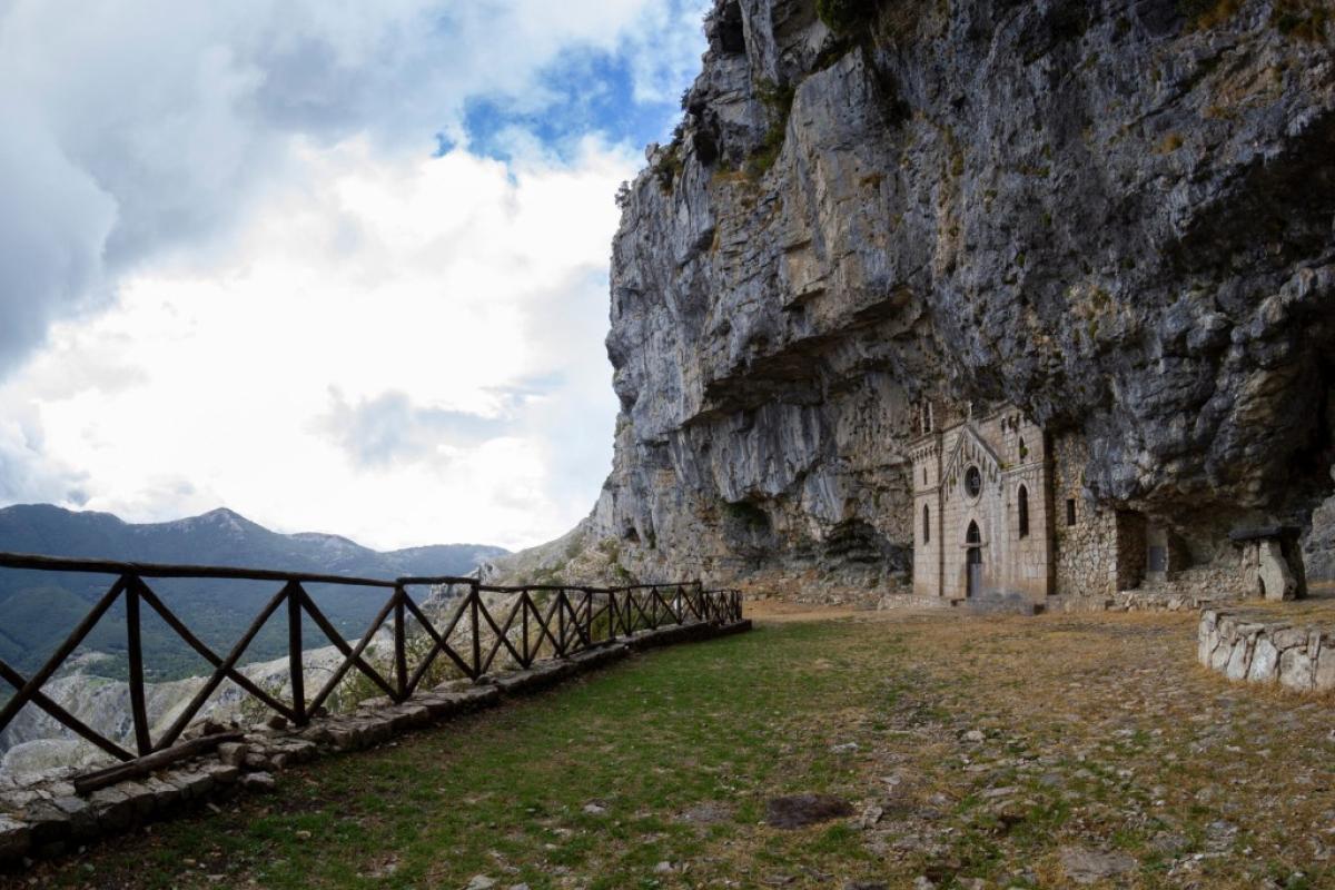 Al via il progetto “In Cammino nelle Aree Protette del Lazio – Edizione Giubileo 2025”