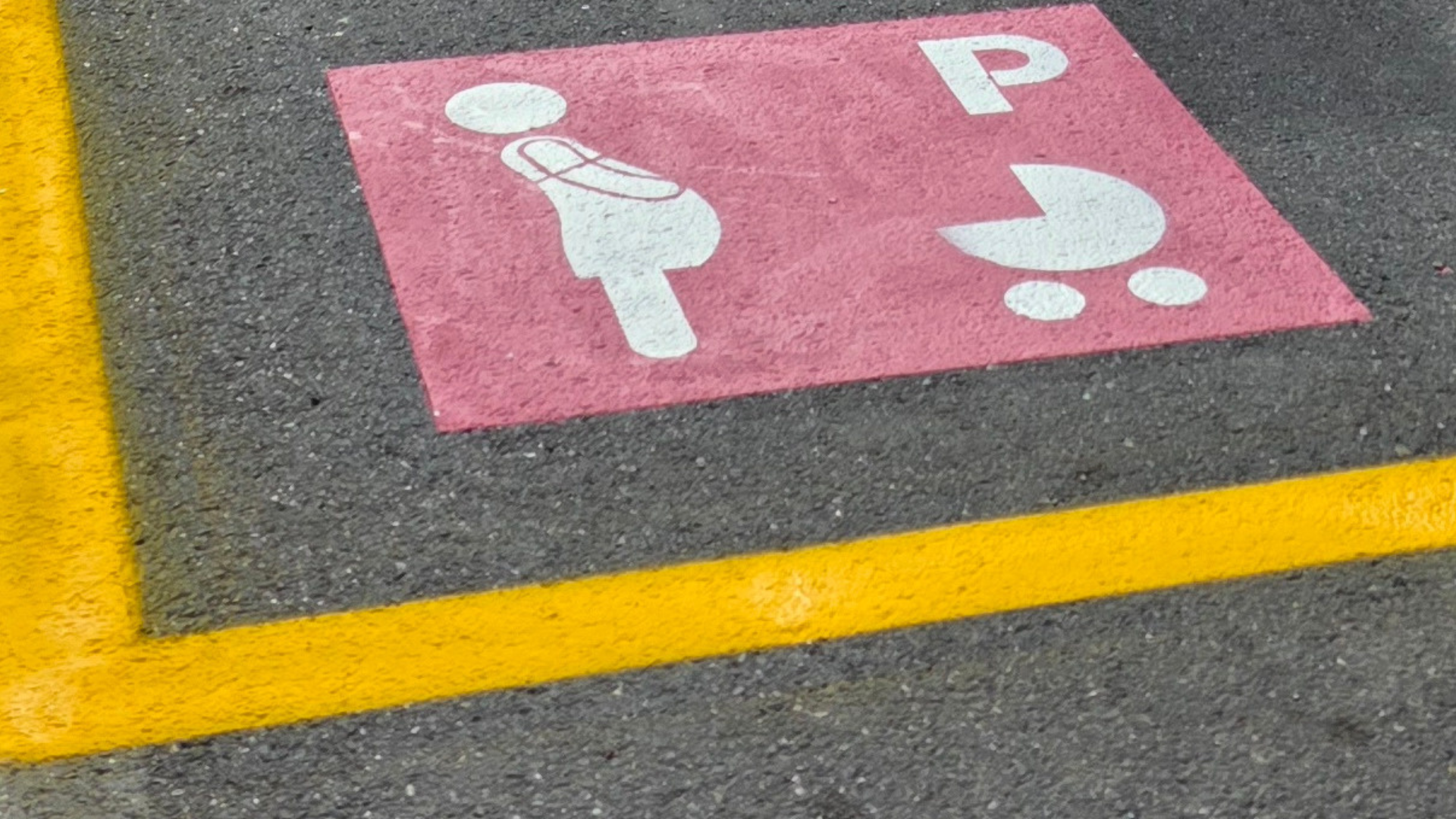 Parcheggi Rosa a Tuscania
