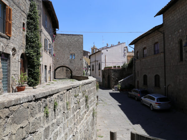 Il Comune punta a recuperare tre immobili storici del centro