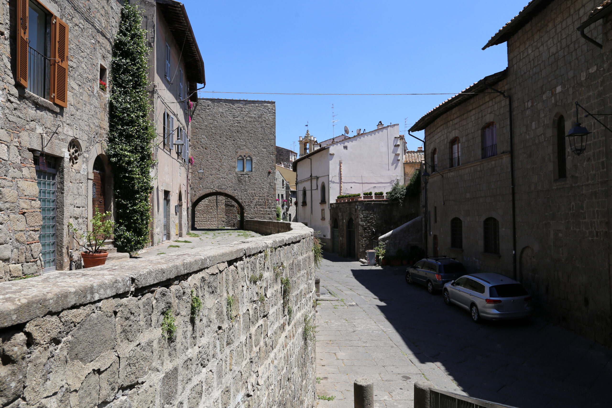 Il Comune punta a recuperare tre immobili storici del centro
