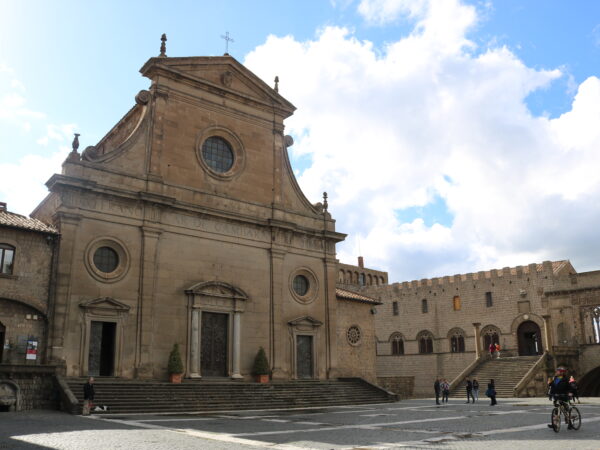 Elogio della pluralità