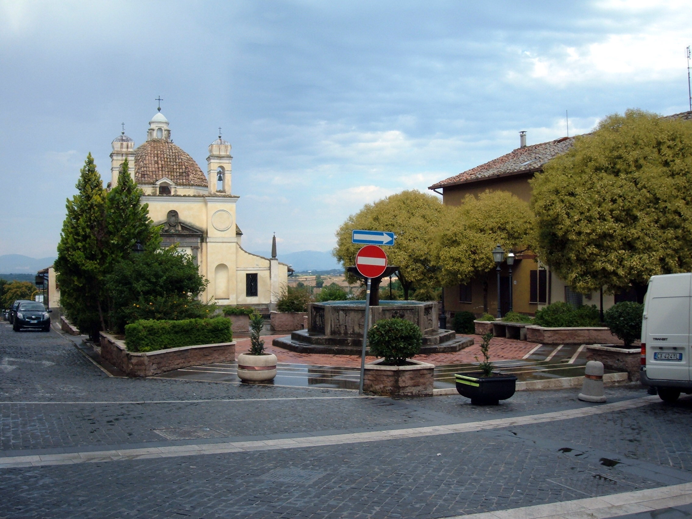 Monterosi, piazza Garibaldi