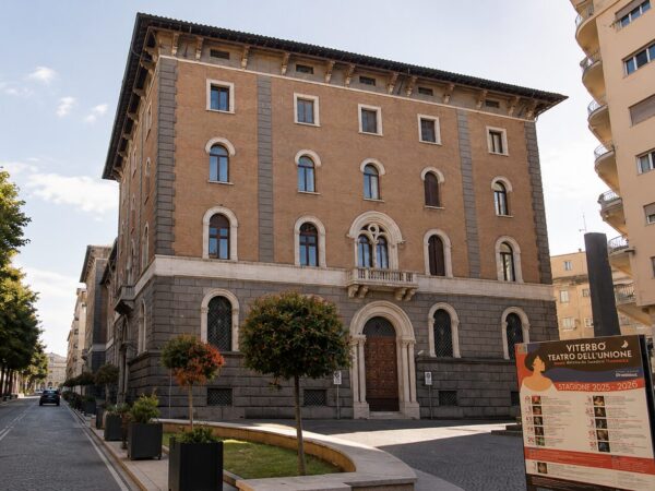 L’ex Banca d’Italia di Viterbo: vuota da un decennio, in vendita, e nessuno la compra