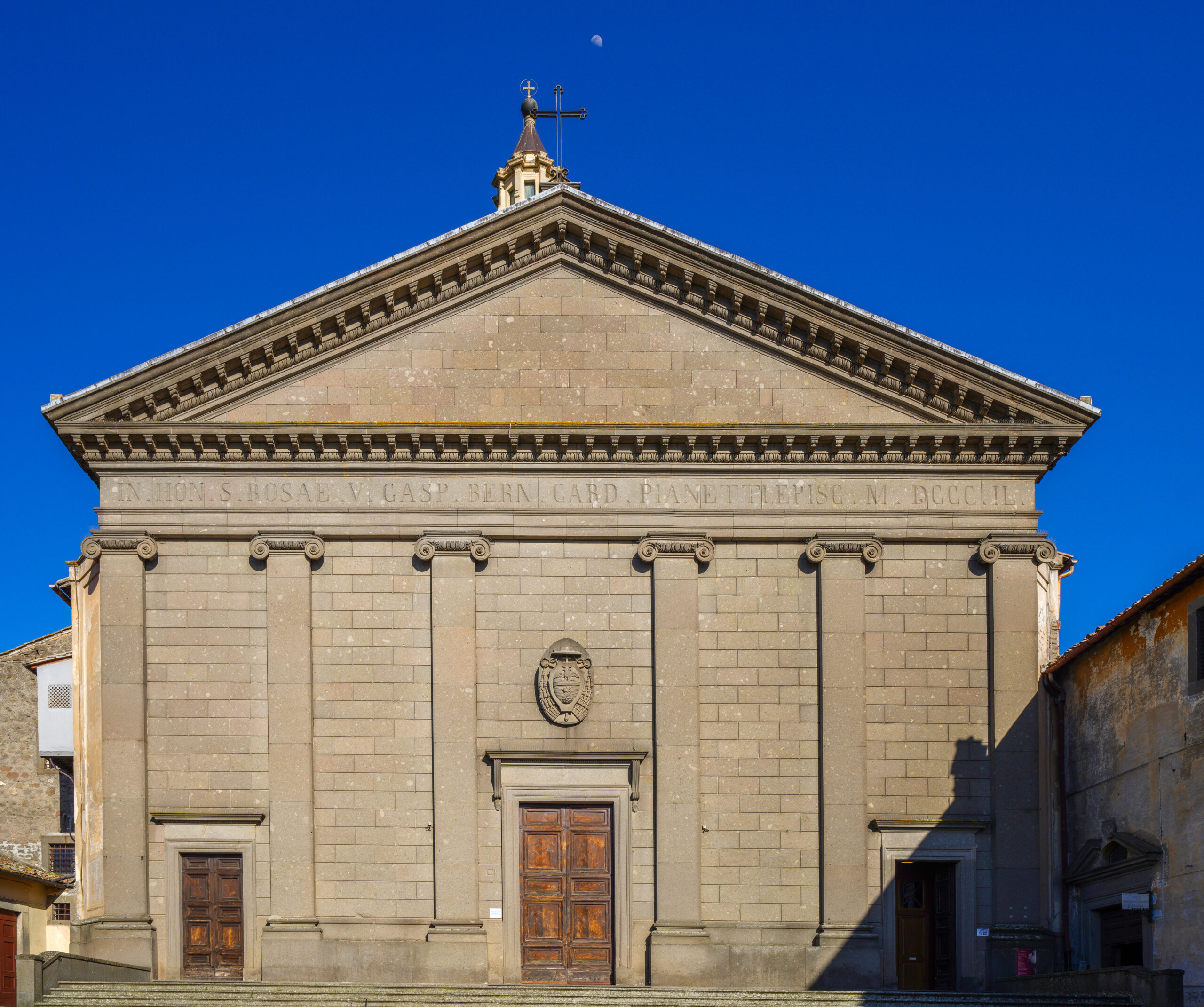 Santuario di Santa Rosa, facciata