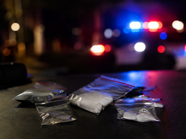 Viterbo, sorpreso a spacciare in centro con droga nascosta anche in bocca: arrestato 24enne