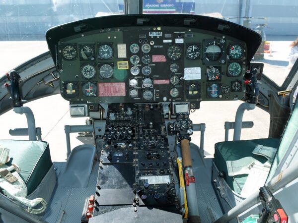 Aviazione dell’Esercito, cambio al comando a Viterbo: Belladonna subentra ad Annigliato